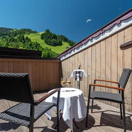 Hotel Kaiserhof Kitzbuehel, 4 Sterne Superior Exterior photo